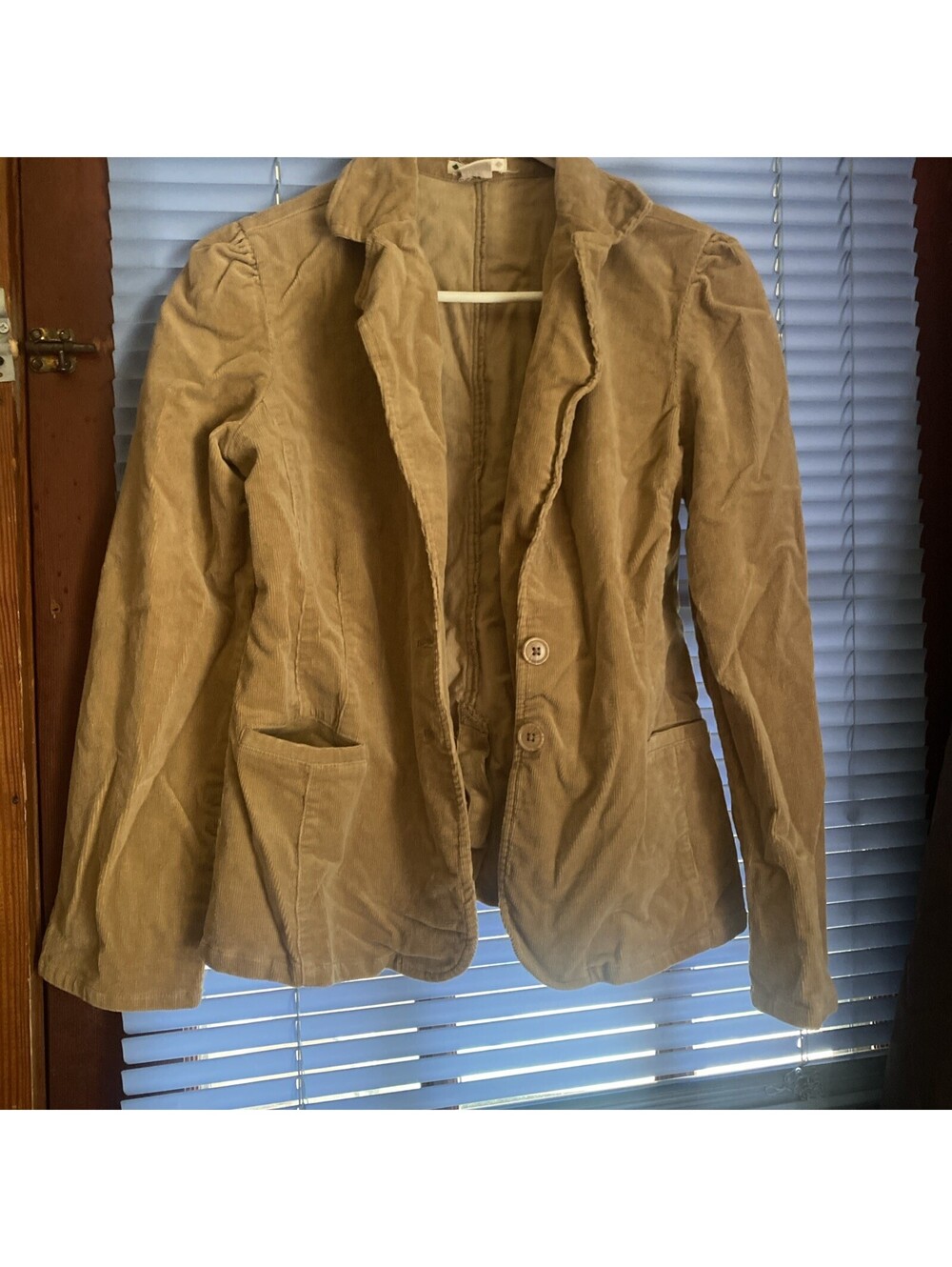 women's tan corduroy blazer jacket, featuring a two-button closure size L